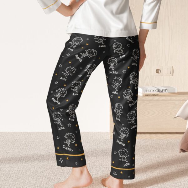 This_Mommy_Belongs_To_Personalized_Pajamas_3.jpg This_Mommy_Belongs_To_Personalized_Pajamas_3.jpg