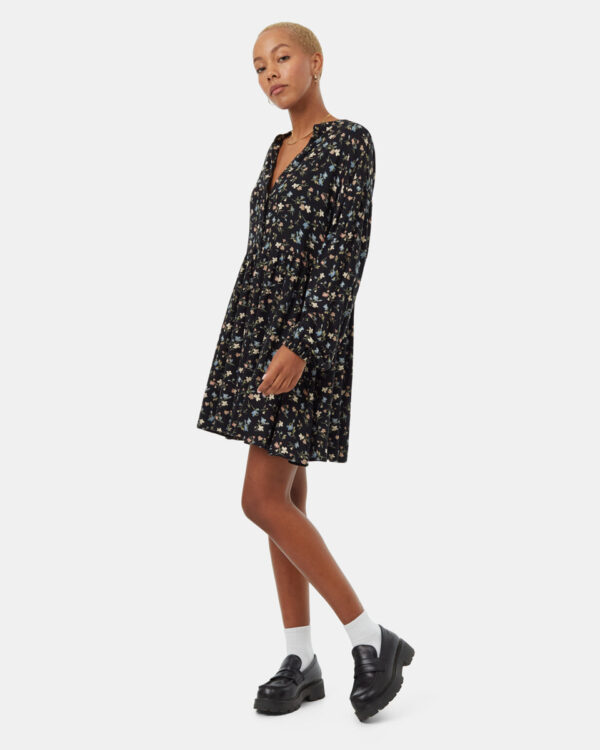 Black-Crepe-Blouson-Knee-Length-Long-Sleeve-Dress-TCW5361-2903_1.jpg Black-Crepe-Blouson-Knee-Length-Long-Sleeve-Dress-TCW5361-2903_1.jpg